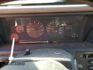 1995 Jeep Grand Cherokee Laredo with VIN 1J4FX58S4SC742471, listed as a Copart auction lot 76203034 with 206,717 mi miles and Non Repairable. Bid and sale history available at carsss.com. Image 9.