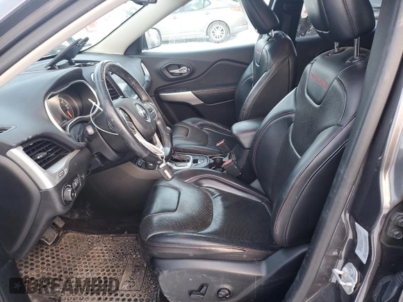2017 Jeep Cherokee Trailhawk L Plus with VIN 1C4PJMBS2HD228037, listed as a Copart auction lot 41365075 with 84,479 mi miles and Salvage Title. Bid and sale history available at carsss.com. Image 7.