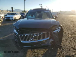 2024 Volvo XC90 Plus Bright Theme z VIN YV4L12PE1R1235535, wystawiony jako Copart lot #79864474 z przebiegiem Nie podano mil oraz Szkody całkowita. Historia ofert i sprzedaży dostępna na DreamBid. Obrazek 5.
