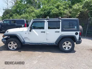 2014 Jeep Wrangler Unlimited Sport z VIN 1C4BJWDG6EL115627, wystawiony jako IAAI lot #42245390 z przebiegiem 121 944 mil mil oraz . Historia ofert i sprzedaży dostępna na DreamBid. Obrazek 15.