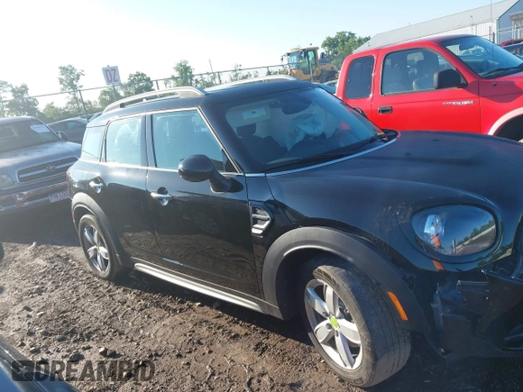 2019 MINI Countryman Cooper with VIN WMZYV5C58K3F57882, listed as a IAAI auction lot 42637510 with 86,770 mi miles and . Bid and sale history available at DreamBid. Image 14.