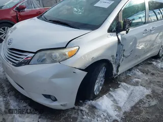 2013 Toyota Sienna XLE AAS with VIN 5TDYK3DC9DS380445, listed as a IAAI auction lot 41308312 with 174,325 mi miles and . Bid and sale history available at DreamBid. Image 6.