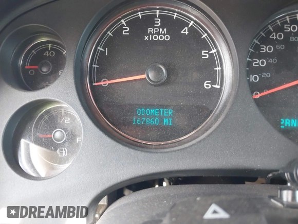 2013 Chevrolet Suburban LS with VIN 1GNSKHE71DR332335, listed as a IAAI auction lot 41408949 with 167,860 mi miles. Bid and sale history available at carsss.com. Image 15.