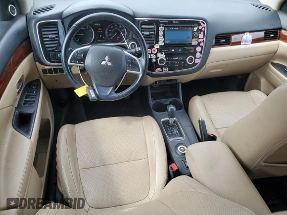 2015 Mitsubishi Outlander SE with VIN JA4AZ3A39FZ005622, listed as a Copart auction lot 55996605 with 121,285 mi miles and Salvage title. Bid and sale history available at DreamBid. Image 8.