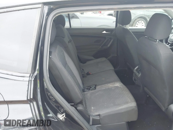 2018 Volkswagen Tiguan S with VIN 3VV0B7AX4JM098495, listed as a IAAI auction lot 41937757 with 179,168 mi miles and . Bid and sale history available at DreamBid. Image 8.