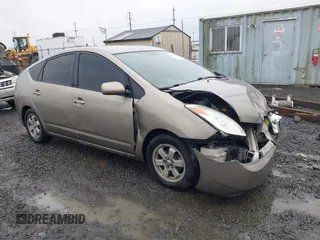 2005 Toyota Prius with VIN JTDKB20U253064323, listed as a IAAI auction lot 41798110 with 207,734 mi miles. Bid and sale history available at carsss.com. Image 1.