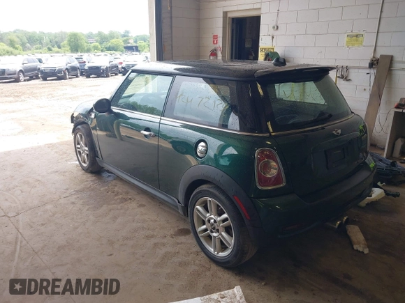 2011 MINI Hardtop S with VIN WMWSV3C59BTY12169, listed as a IAAI auction lot 42472128 with 81,303 mi miles and . Bid and sale history available at DreamBid. Image 3.