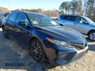 2019 Toyota Camry LE z VIN 4T1B11HK5KU818218, wystawiony jako IAAI lot #41452859 z przebiegiem 79 758 mil mil oraz . Historia ofert i sprzedaży dostępna na DreamBid. Obrazek 1.