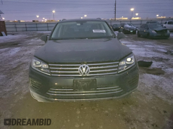 2016 Volkswagen Touareg Sport with VIN WVGEF9BP2GD005296, listed as a Copart auction lot 88808735 with 133,429 mi miles and Salvage Title. Bid and sale history available at DreamBid. Image 5.