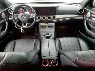 2017 Mercedes-Benz E 300 Luxury z VIN WDDZF4KB7HA057948, wystawiony jako Copart lot #55938655 z przebiegiem 97 828 mil mil oraz Szkoda całkowita • Salvage title. Historia ofert i sprzedaży dostępna na DreamBid. Obrazek 8.