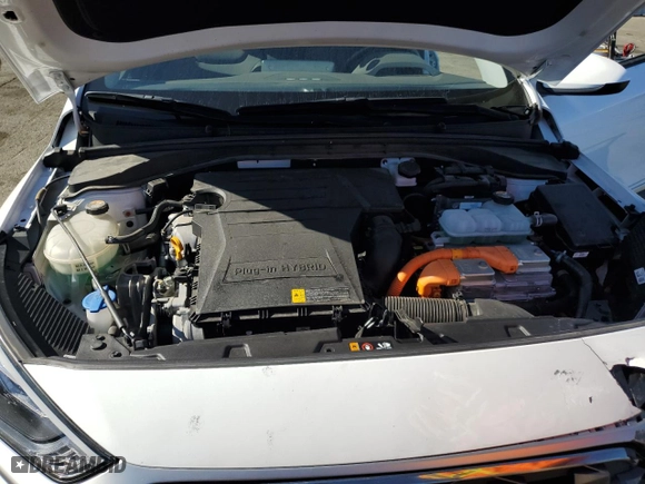 2020 Hyundai Ioniq Plug-In Hybrid SE with VIN KMHC65LD9LU222021, listed as a Copart auction lot 77698214 with NaN miles and Salvage Title. Bid and sale history available at carsss.com. Image 11.