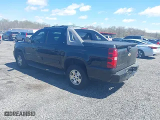 2011 Chevrolet Avalanche LT with VIN 3GNTKFE36BG278100, listed as a IAAI auction lot 41993325 with 246,808 mi miles. Bid and sale history available at carsss.com. Image 3.
