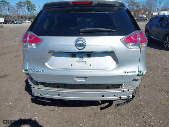 2015 Nissan Rogue SV with VIN KNMAT2MVXFP519053, listed as a IAAI auction lot 41839774 with 136,895 mi miles. Bid and sale history available at carsss.com. Image 18.