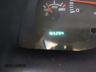 2000 Dodge 1500 z VIN 1B7HC16ZXYS543037, wystawiony jako IAAI lot #42477808 z przebiegiem 165 294 mil mil oraz . Historia ofert i sprzedaży dostępna na DreamBid. Obrazek 15.