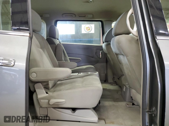 2014 Nissan Quest SV z VIN JN8AE2KP3E9101715, wystawiony jako Copart lot #59812295 z przebiegiem 127 766 mil mil oraz Czysty tytuł • Clean title. Historia ofert i sprzedaży dostępna na DreamBid. Obrazek 11.