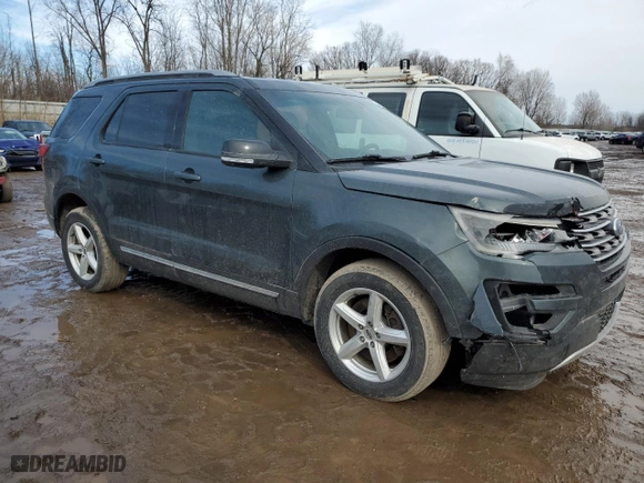 2016 Ford Explorer XLT with VIN 1FM5K8D84GGA24362, listed as a Copart auction lot 47049085 with 132,602 mi miles and Clean Title. Bid and sale history available at carsss.com. Image 4.