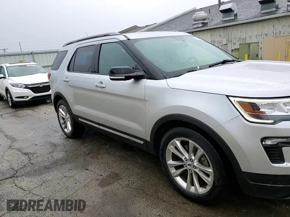2018 Ford Explorer XLT с VIN 1FM5K7D84JGA34326, выставлен на аукционе Copart как лот 51429985 с пробегом 70 109 миль миль и Списание • Salvage title. История ставок и продаж доступна на DreamBid. Изображение 11.