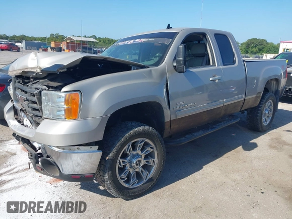 2007 GMC Sierra 2500HD SLT z VIN 1GTHK29667E565320, wystawiony jako IAAI lot #42128165 z przebiegiem 210 268 mil mil oraz . Historia ofert i sprzedaży dostępna na DreamBid. Obrazek 20.