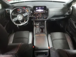 2024 Nissan Pathfinder SV with VIN 5N1DR3BD4RC282059, listed as a Copart auction lot 84520654 with 15,728 mi miles and Clean Title. Bid and sale history available at carsss.com. Image 8.