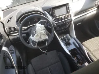 2019 Mitsubishi Eclipse Cross ES z VIN JA4AT3AAXKZ034170, wystawiony jako Copart lot #55047155 z przebiegiem Nie podano mil oraz Szkoda całkowita • Salvage title. Historia ofert i sprzedaży dostępna na DreamBid. Obrazek 8.