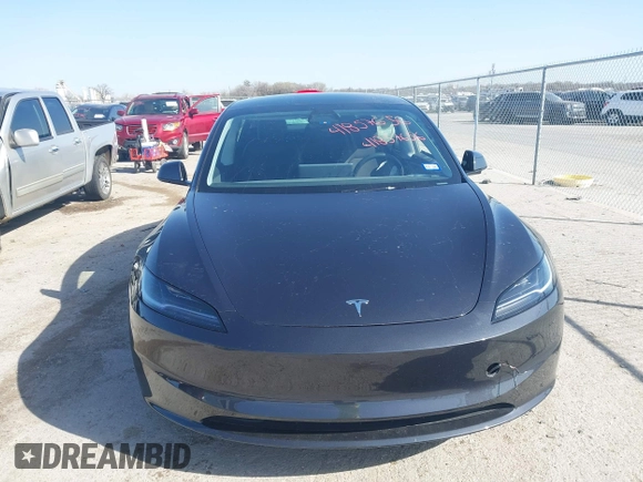 2024 Tesla Model 3 z VIN 5YJ3E1EA7RF721467, wystawiony jako IAAI lot #41857656 z przebiegiem 6 197 mil mil oraz . Historia ofert i sprzedaży dostępna na DreamBid. Obrazek 12.
