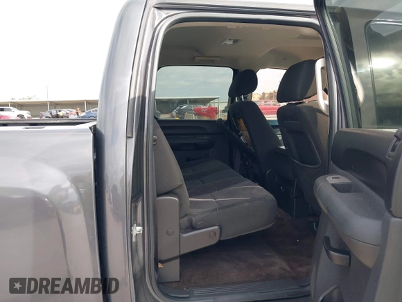 2010 Chevrolet Silverado 1500 LT with VIN 3GCRCSE03AG197651, listed as a IAAI auction lot 42053205 with 175,012 mi miles and . Bid and sale history available at DreamBid. Image 8.