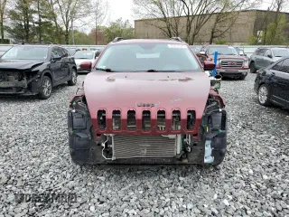 2018 Jeep Cherokee Latitude z VIN 1C4PJMCB6JD610141, wystawiony jako Copart lot #55257945 z przebiegiem 154 215 mil mil oraz Szkoda całkowita • Salvage title. Historia ofert i sprzedaży dostępna na DreamBid. Obrazek 5.