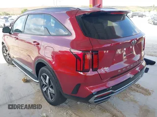 2021 Kia Sorento EX z VIN 5XYRH4LF8MG035215, wystawiony jako IAAI lot #42149481 z przebiegiem 39 408 mil mil oraz . Historia ofert i sprzedaży dostępna na DreamBid. Obrazek 3.
