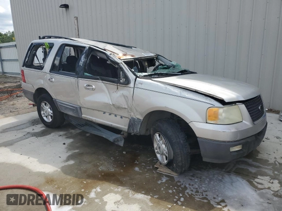 2005 Ford Expedition Special Service z VIN 1FMPU15575LA90181, wystawiony jako Copart lot #60899615 z przebiegiem 321 091 mil mil oraz Nie do naprawy • Non repairable. Historia ofert i sprzedaży dostępna na DreamBid. Obrazek 4.