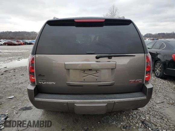 2011 GMC Yukon Denali with VIN 1GKS1EEF6BR376267, listed as a Copart auction lot 85804174 with 0 mi miles and Clean Title. Bid and sale history available at carsss.com. Image 6.