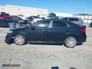 2012 Kia Forte EX with VIN KNAFU4A22C5585500, listed as a IAAI auction lot 41734276 with 132,771 mi miles. Bid and sale history available at carsss.com. Image 14.