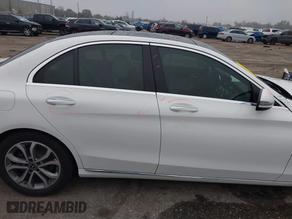 2018 Mercedes-Benz C 300 z VIN WDDWF4JB3JR389395, wystawiony jako IAAI lot #41190433 z przebiegiem 69 751 mil mil oraz . Historia ofert i sprzedaży dostępna na DreamBid. Obrazek 13.