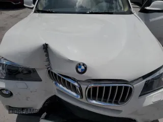 2014 BMW X3 xDrive35i z VIN 5UXWX7C52E0E82887, wystawiony jako Copart lot #54262445 z przebiegiem 64 673 mil mil oraz Szkoda całkowita • Salvage title. Historia ofert i sprzedaży dostępna na DreamBid. Obrazek 12.