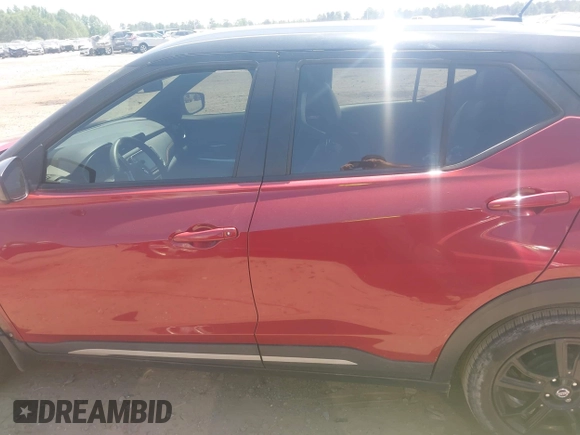 2020 Nissan Kicks SR z VIN 3N1CP5DV7LL537888, wystawiony jako IAAI lot #42156224 z przebiegiem 44 844 mil mil oraz . Historia ofert i sprzedaży dostępna na DreamBid. Obrazek 15.