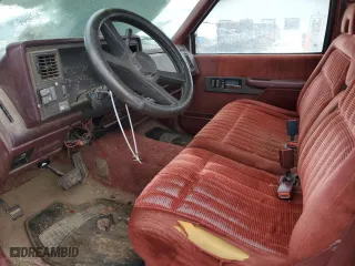 1993 Chevrolet C/K 1500 with VIN 1GCEC14K7PZ173387, listed as a Copart auction lot 87229964 with 2,500,084 mi miles and Salvage Title. Bid and sale history available at carsss.com. Image 7.