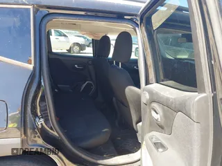 2016 Jeep Renegade Latitude with VIN ZACCJABT1GPD41970, listed as a IAAI auction lot 41795204 with 124,997 mi miles and . Bid and sale history available at carsss.com. Image 8.