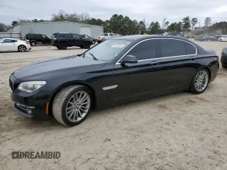 2015 BMW 7 Series 750Li with VIN WBAYE8C51FD781877, listed as a Copart auction lot 44023825 with 91,370 mi miles and Salvage Title. Bid and sale history available at carsss.com. Image 1.