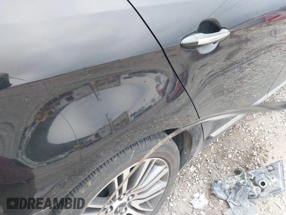 2015 Kia Cadenza Premium with VIN KNALN4D74F5188219, listed as a IAAI auction lot 41530800 with 144,330 mi miles. Bid and sale history available at carsss.com. Image 6.