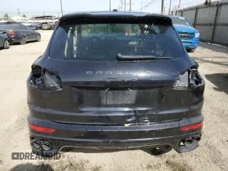 2018 Porsche Cayenne GTS z VIN WP1AD2A2XJLA80930, wystawiony jako Copart lot #46467205 z przebiegiem Nie podano mil oraz Szkody całkowita. Historia ofert i sprzedaży dostępna na DreamBid. Obrazek 6.