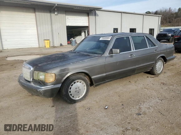1987 Mercedes-Benz 300 with VIN WDBCB2503HA326913, listed as a Copart auction lot 45600005 with 232,194 mi miles and Clean Title. Bid and sale history available at DreamBid. Image 1.