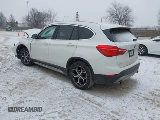 2018 BMW X1 xDrive28i with VIN WBXHT3C33J3H29973, listed as a IAAI auction lot 41547866 with 1 mi miles. Bid and sale history available at carsss.com. Image 3.