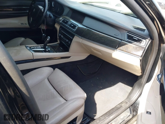 2011 BMW 7 Series 750Li with VIN WBAKB8C55BC852304, listed as a IAAI auction lot 42017467 with 116,530 mi miles. Bid and sale history available at carsss.com. Image 5.