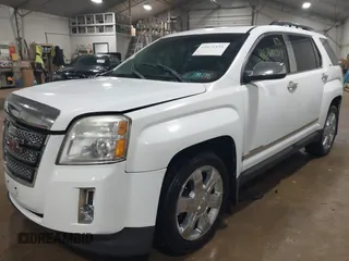 2011 GMC Terrain SLT-2 with VIN 2CTFLXE58B6246386, listed as a IAAI auction lot 41631834 with 174,802 mi miles. Bid and sale history available at carsss.com. Image 2.