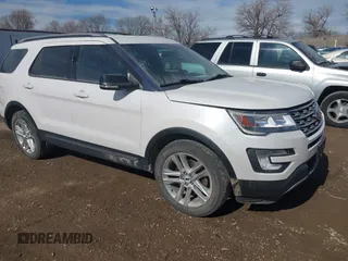 2017 Ford Explorer XLT z VIN 1FM5K8D88HGB14485, wystawiony jako IAAI lot #41654969 z przebiegiem 142 827 mil mil oraz . Historia ofert i sprzedaży dostępna na DreamBid. Obrazek 1.