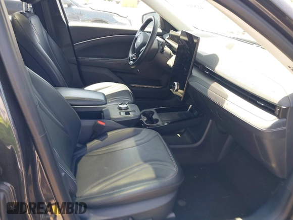 2021 Ford Mustang Mach-E Premium с VIN 3FMTK3R74MMA59575, выставлен на аукционе IAAI как лот 42283151 с пробегом 50 095 миль миль и . История ставок и продаж доступна на DreamBid. Изображение 5.