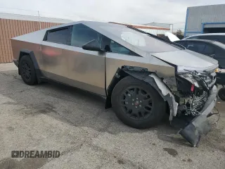 2024 Tesla Cybertruck z VIN 7G2CEHED3RA002231, wystawiony jako Copart lot #78957564 z przebiegiem 4454 mil mil oraz Szkody całkowita. Historia ofert i sprzedaży dostępna na DreamBid. Obrazek 4.