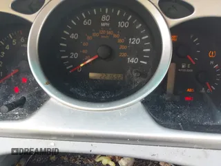 2005 Toyota Highlander z VIN JTEEP21A150084868, wystawiony jako IAAI lot #42421690 z przebiegiem 221 692 mil mil oraz . Historia ofert i sprzedaży dostępna na DreamBid. Obrazek 7.
