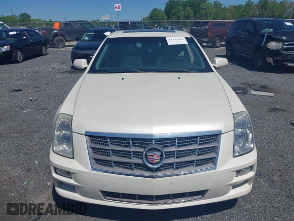 2008 Cadillac STS RWD z VIN 1G6DZ67A580168157, wystawiony jako IAAI lot #42133003 z przebiegiem 133 928 mil mil oraz . Historia ofert i sprzedaży dostępna na DreamBid. Obrazek 12.