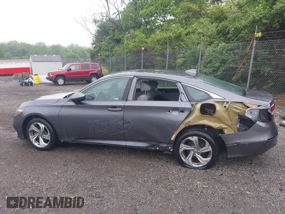 2018 Honda Accord EX-L z VIN 1HGCV1F54JA121134, wystawiony jako IAAI lot #42226157 z przebiegiem 50 888 mil mil oraz . Historia ofert i sprzedaży dostępna na DreamBid. Obrazek 17.