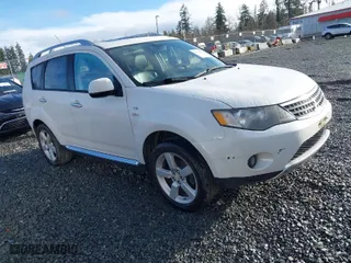 2009 Mitsubishi Outlander XLS with VIN JA4MT41X39Z015171, listed as a IAAI auction lot 41774842 with 262,186 mi miles. Bid and sale history available at carsss.com. Image 1.